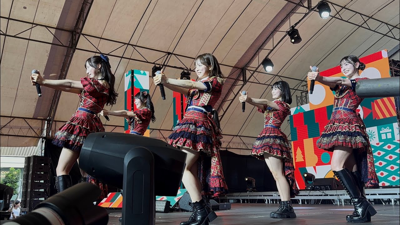 AKB48 - Koisuru Fortune Cookie | Yuiyui Naru Saechan Itomomo Azu Aichan (Japan Expo Thailand) 260207