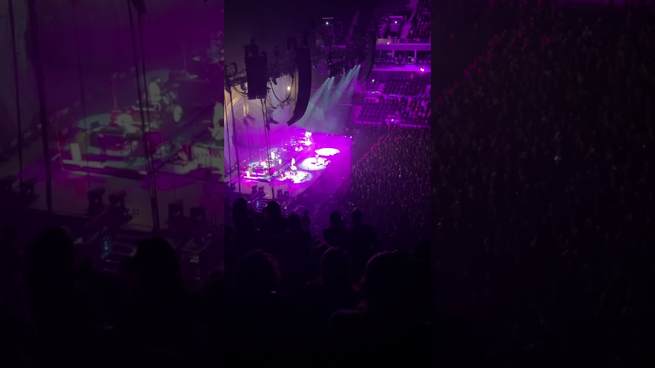 Vampire Weekend @ Adidas Arena, Paris, Dec. 13, 2024 - Encore: Request Section