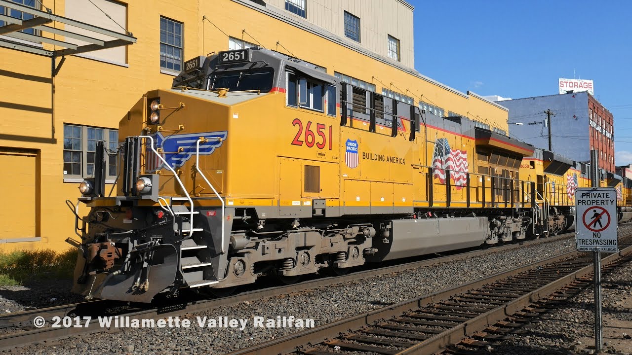Railfanning Portland, Oregon: Volume 2 - Around town with the Union Pacific