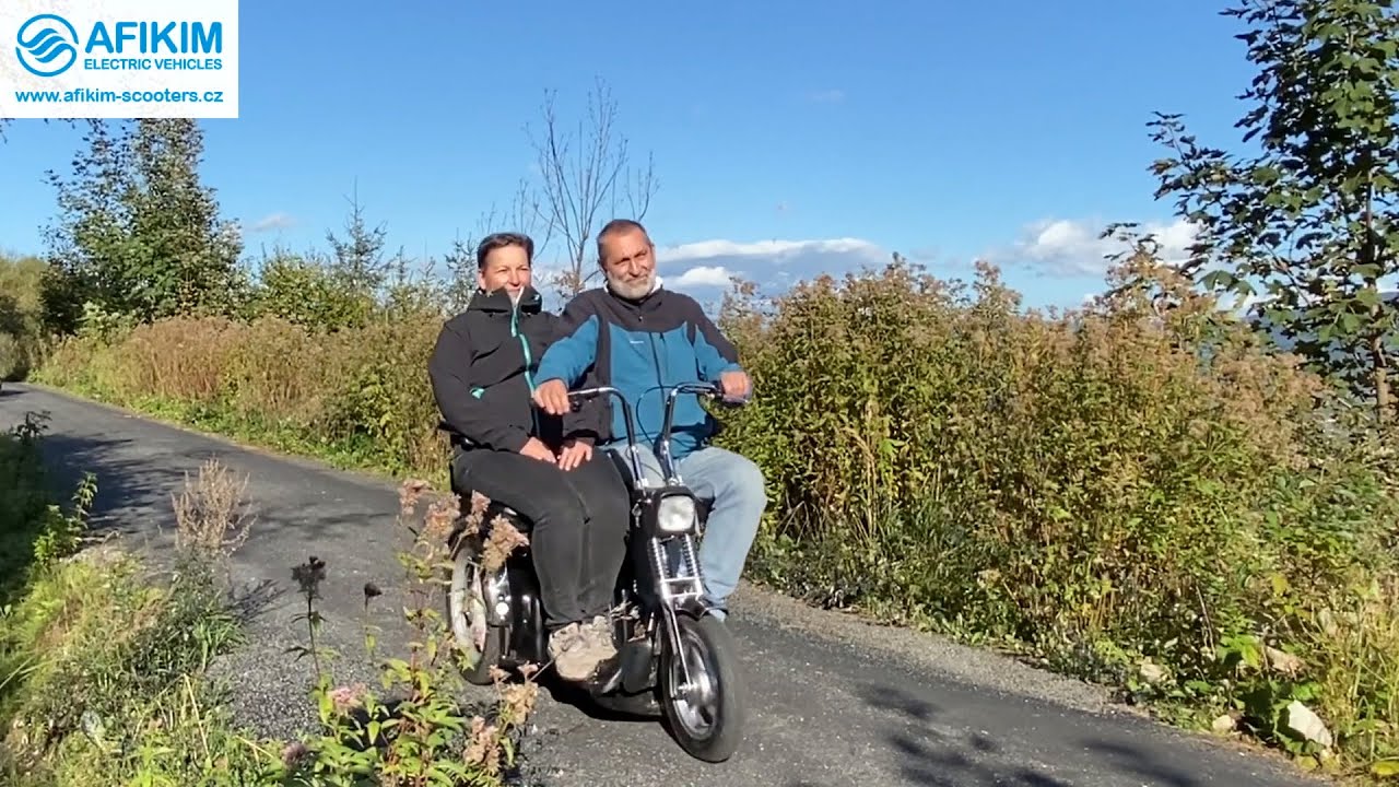 Dvousedadlov&yacute; elektrick&yacute; sk&uacute;tr Afiscooter SE