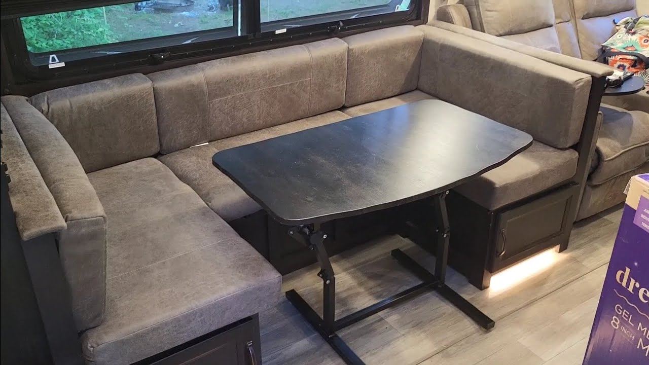 Converting camper dinette to a day bed.