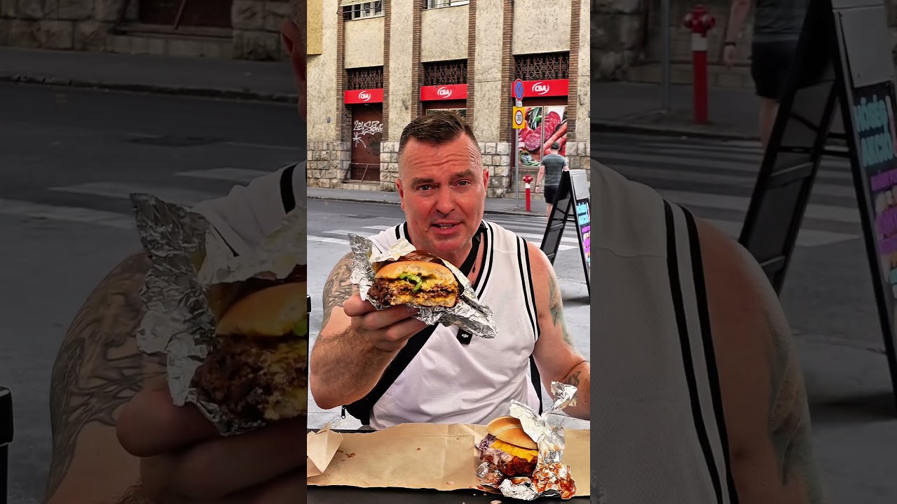 Fullos smashed burgerek 1990Ft-&eacute;rt! #reklam (L.a Burger) 1990Ft minden hambi j&uacute;nius 30.-j&uacute;lius 6.