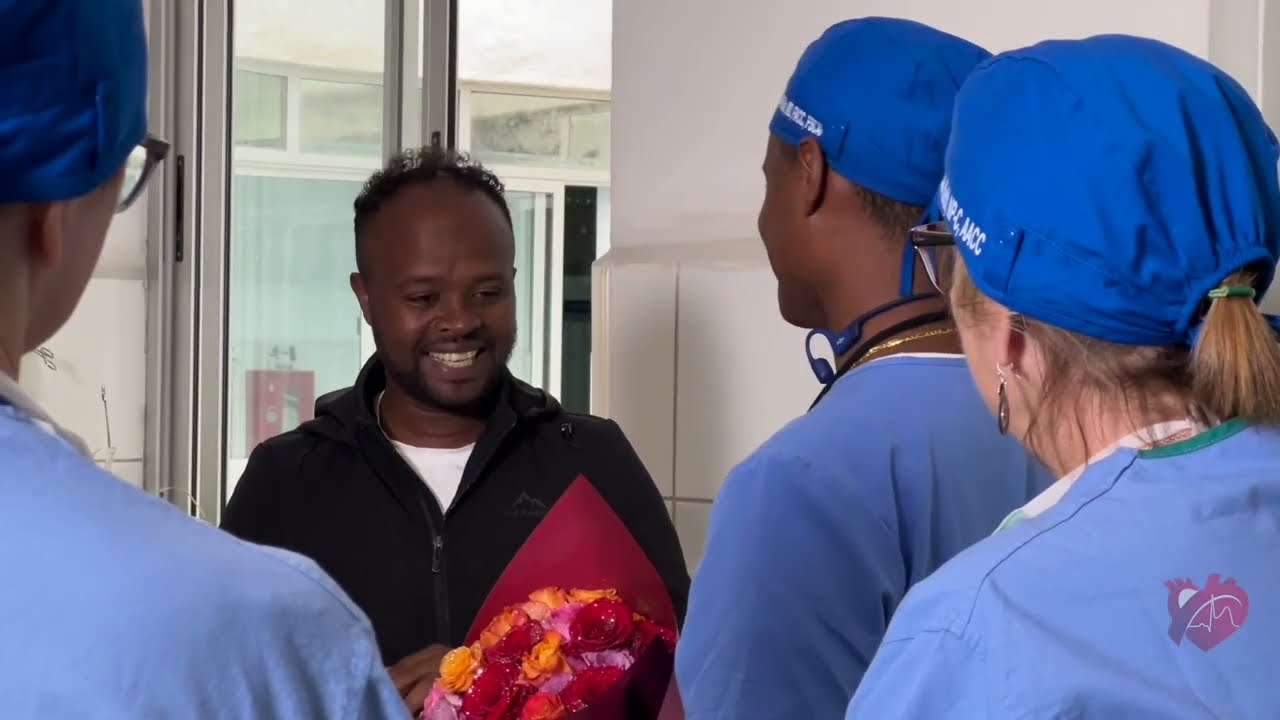 Patient Reunion: Young father returns to hospital to thank medical team that saved his life
