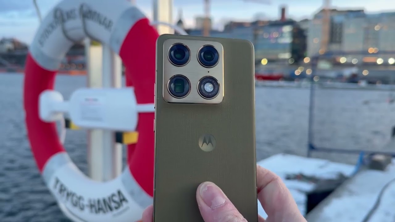 Motorola Signature