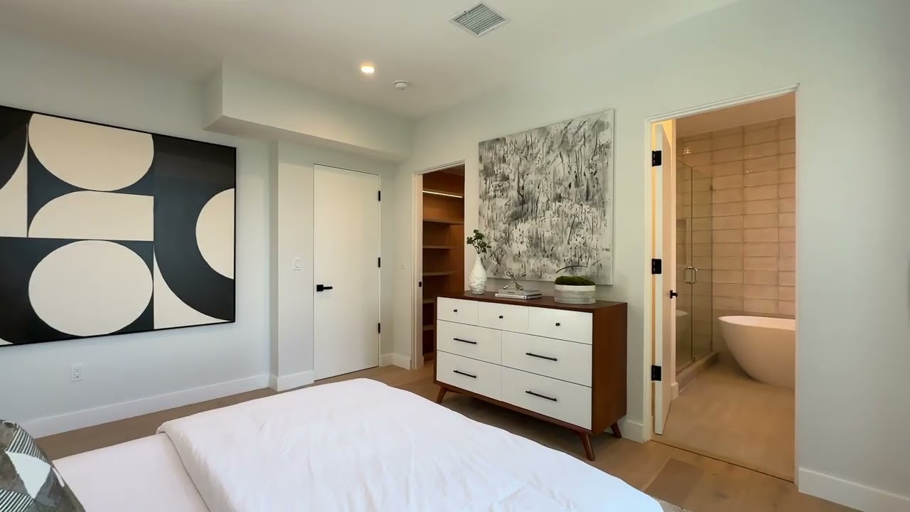 2113 Rodney Drive, Los Feliz