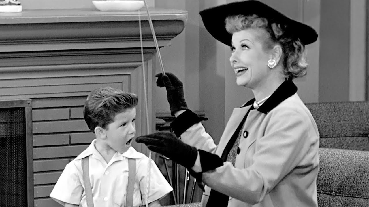 Lucy Loses Her Train Ticket to Florida!