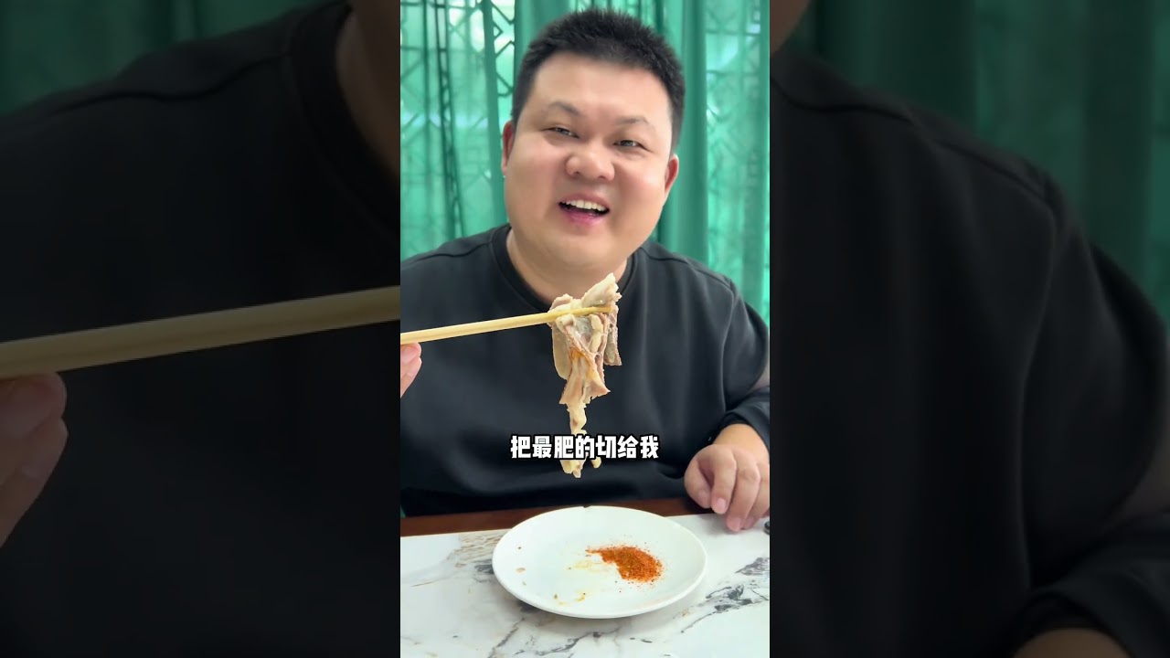 俩兄弟挑战人均2000玩遍甘肃， 这一站来到省会兰州！兰州为啥没有兰州拉面，水墨丹霞太漂亮了！夜晚的兰州那真是堪比曼哈顿！#vlog十亿流量扶持计划 #旅游推荐官 #兰州拉面 #兰……