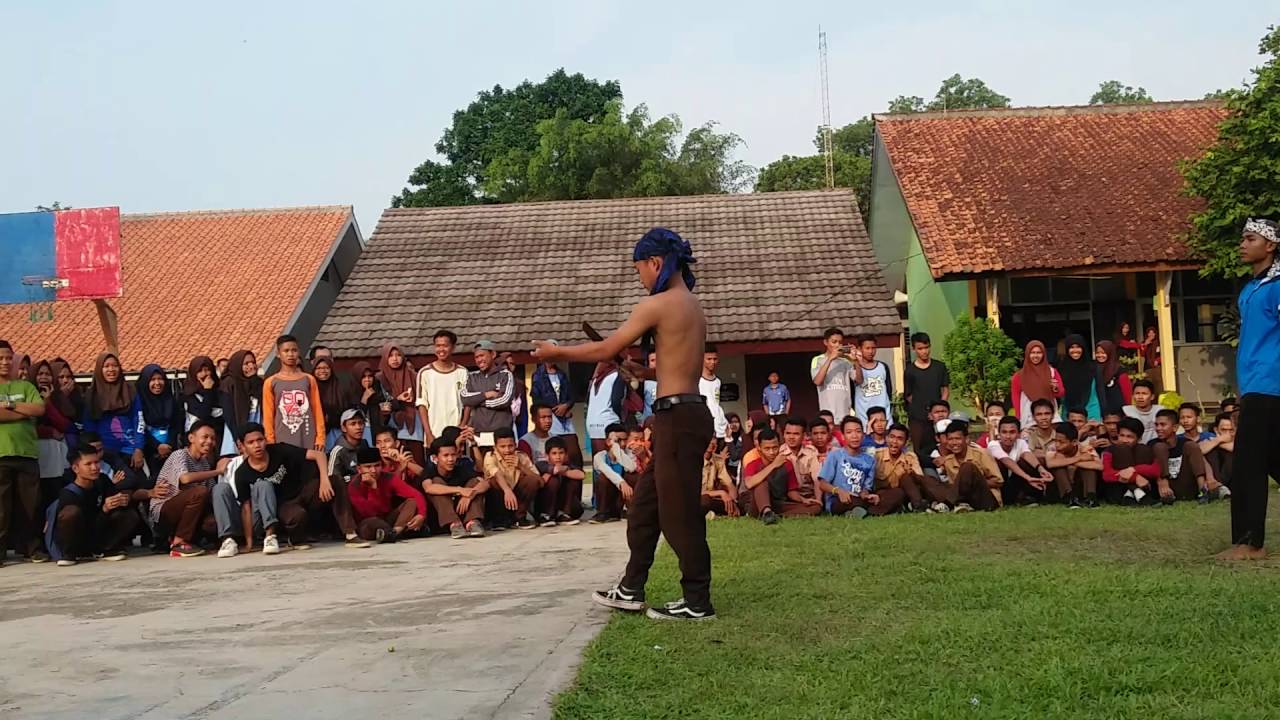 Wajib d tonton!Debus pramuka SMAN 1 MAJA