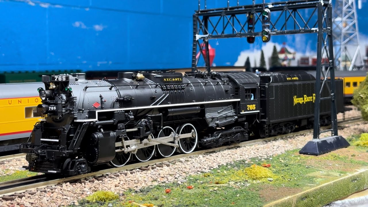 Lionel Nickel Plate Road 765 full review and run session