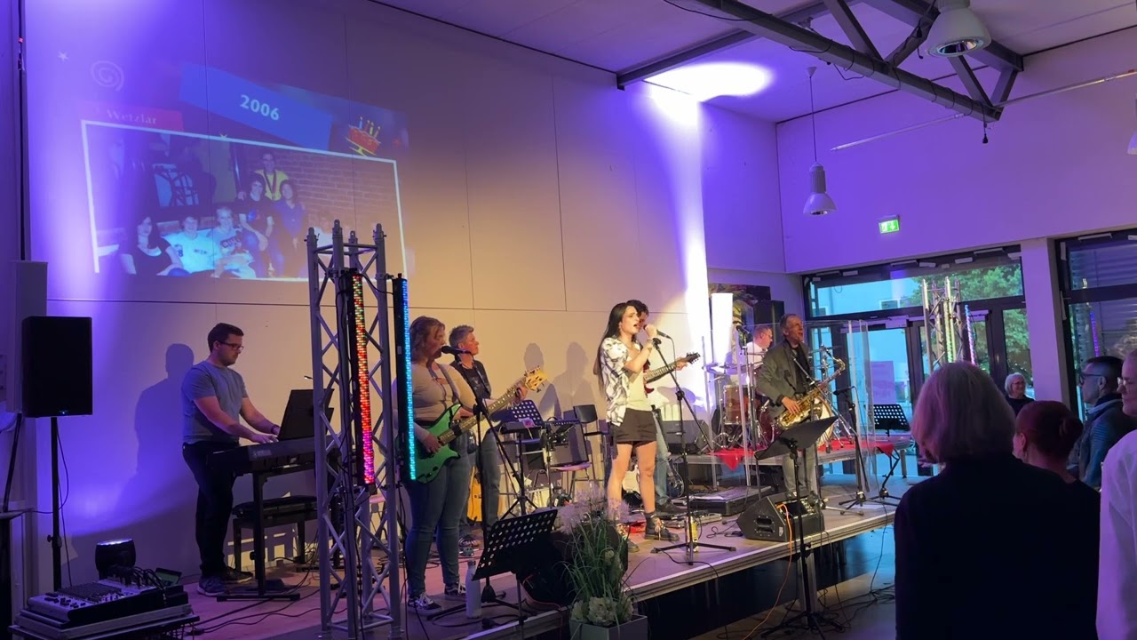 School concert Germany LLG GIessen „Jubiläum 30 Jahre Schulbands auf der Schule!“