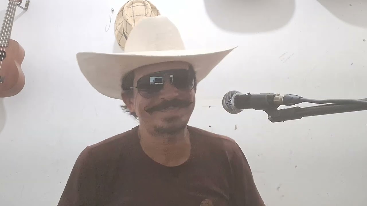 Carlão da viola...Amor distante...😃😃