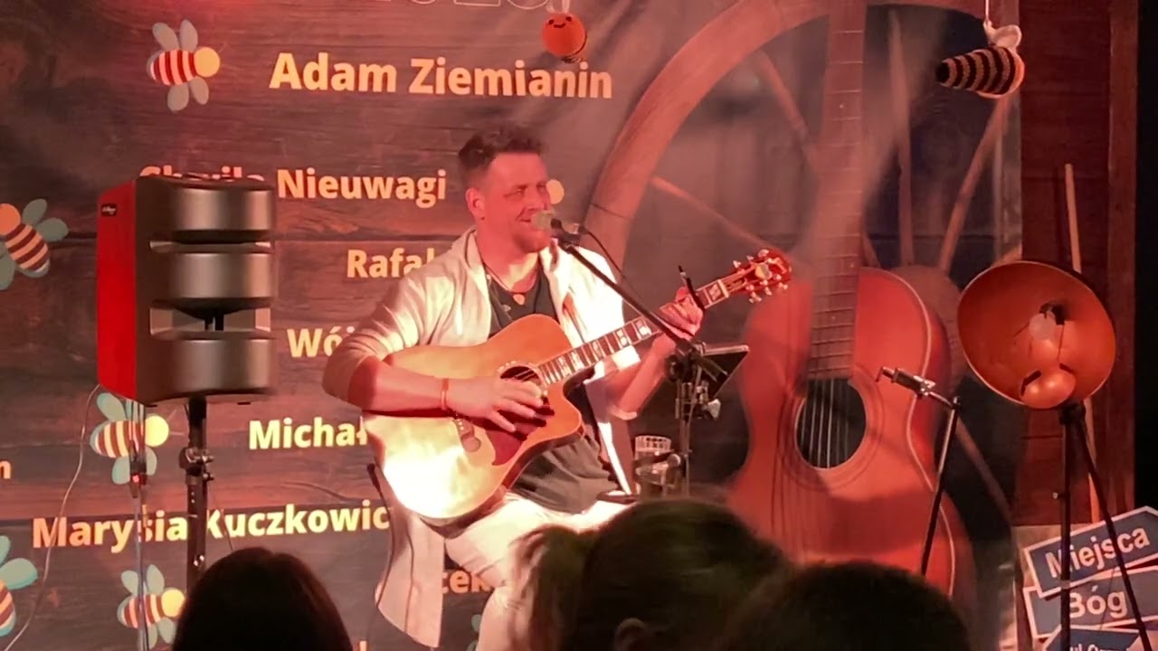 Głupek wioskowy - Michał Łangowski