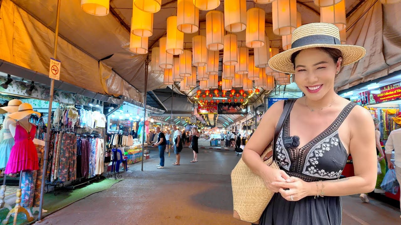 Chiang Mai Night Markets, Cafes & Restaurants (Night Bazaar)
