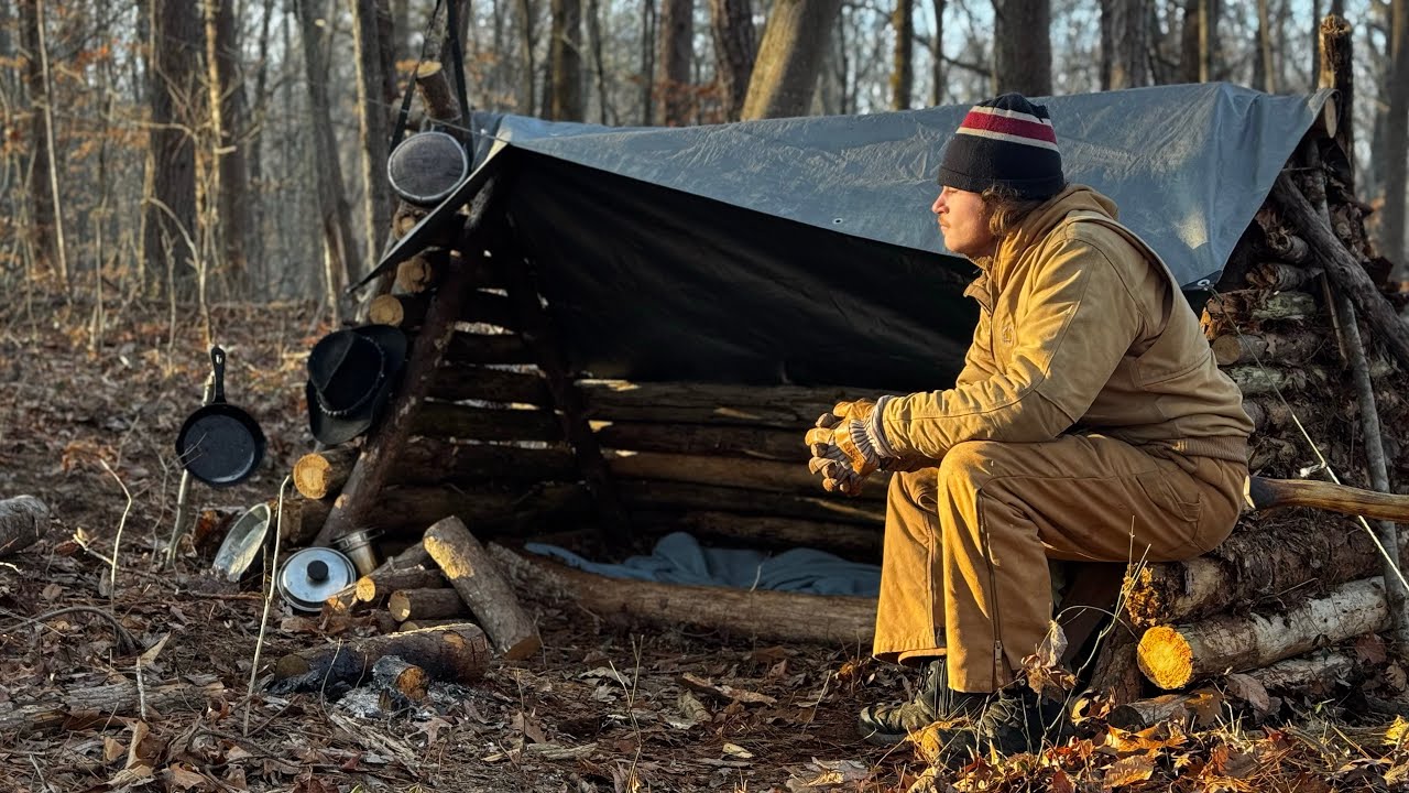 Bushcraft Shelter Build with a Tarp Roof | Overnight in the Woods