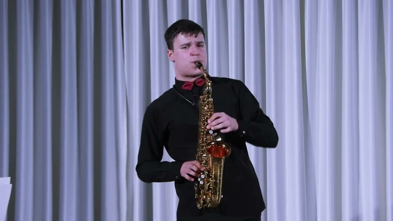 A. Piazzolla: Tango 