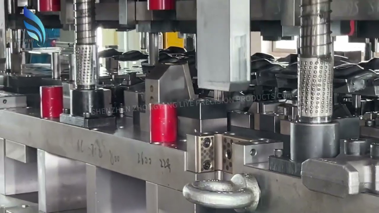 Automotive sector: stamping die manufacturer