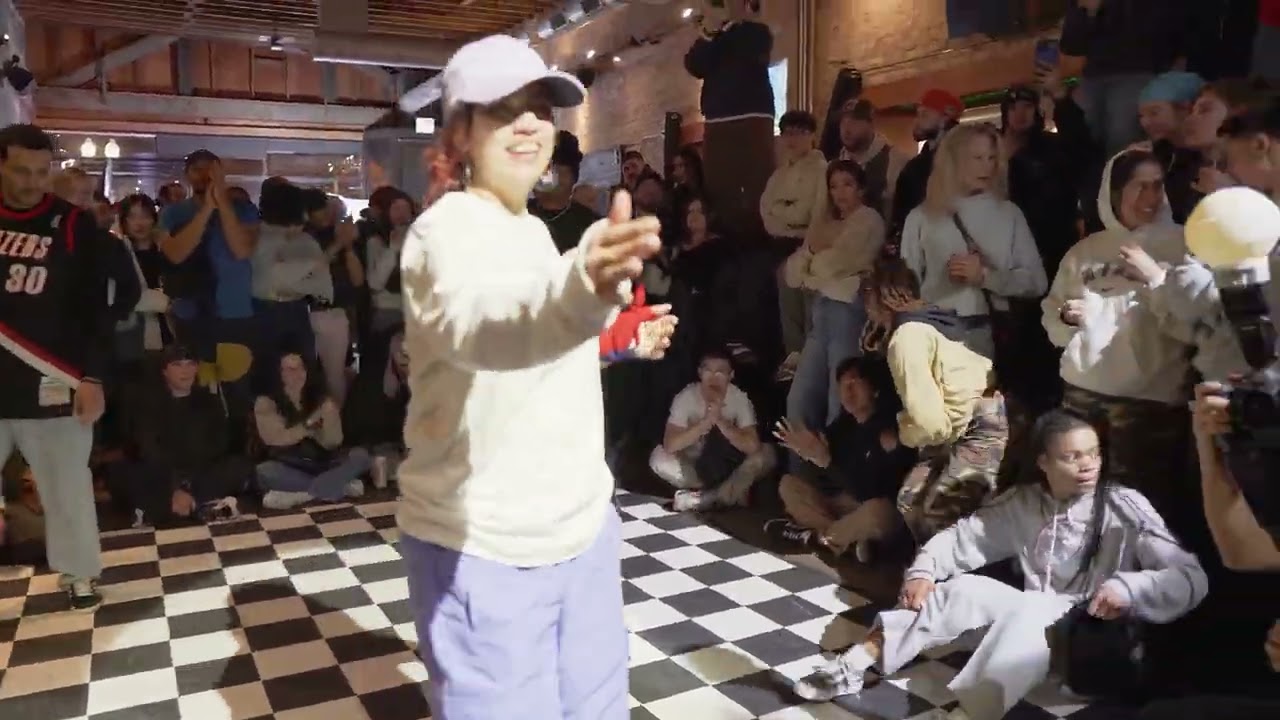 Versus Vol. 4 - Jam Masters : Top 4 to Finals Bgirl Battle