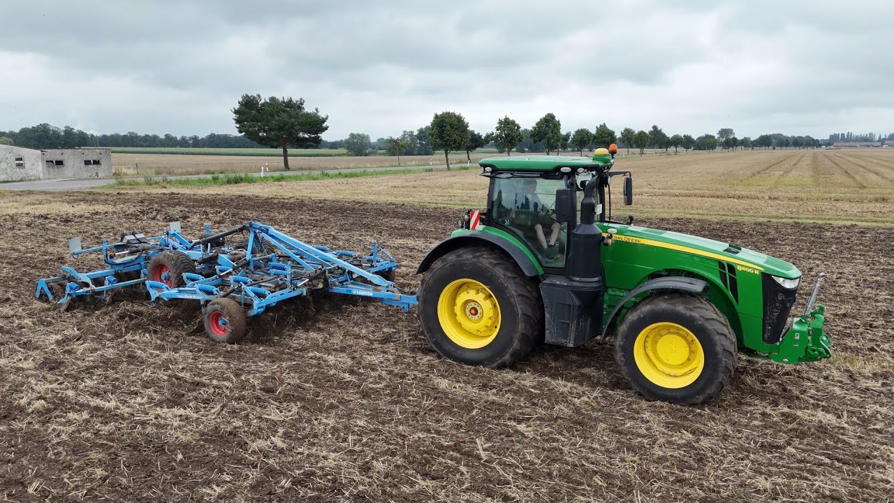 JOHN DEERE 8400 R mit ein LEMKEN Karat 9 Grubber / 4K