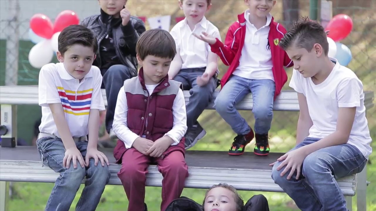 GIGI E SEUS AMIGOS EM: 