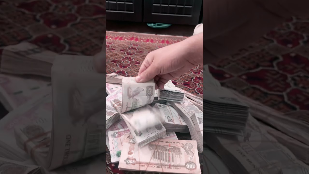 UAE 🇦🇪❤️✌🏼.        #shortvideo #viral #money