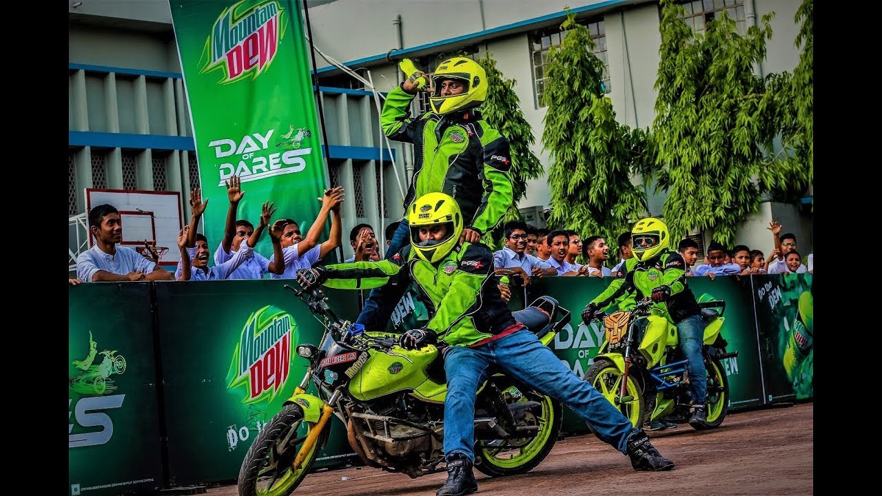 Dhaka Residential Model College Stunt Show | VLOG 17 | Road Riderz, RRz | Mountain Dew