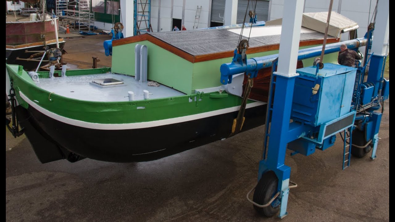 120 jaar oud schip renoveren - tewaterlating - Wopila deel 7