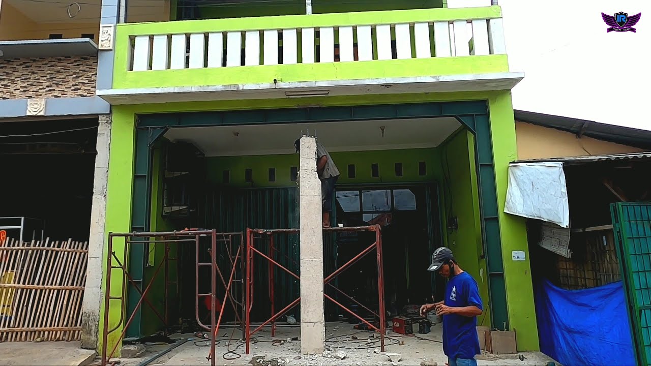 Solusi untuk ruko yang terhalang oleh tiang. Gawang WF 200 pengganti tiang..ruko jadi semakin luas