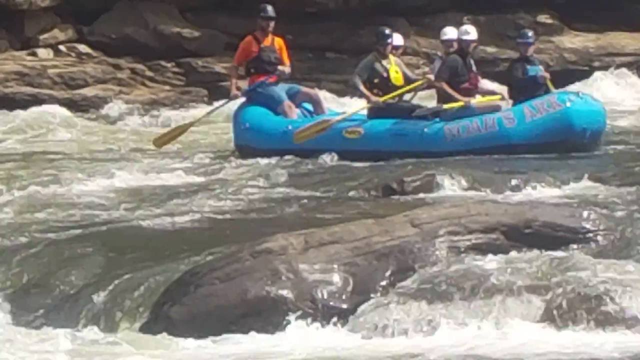 Raft Stuck, Gauley river, Sweets Falls Gauley 2016, 9-17-2016
