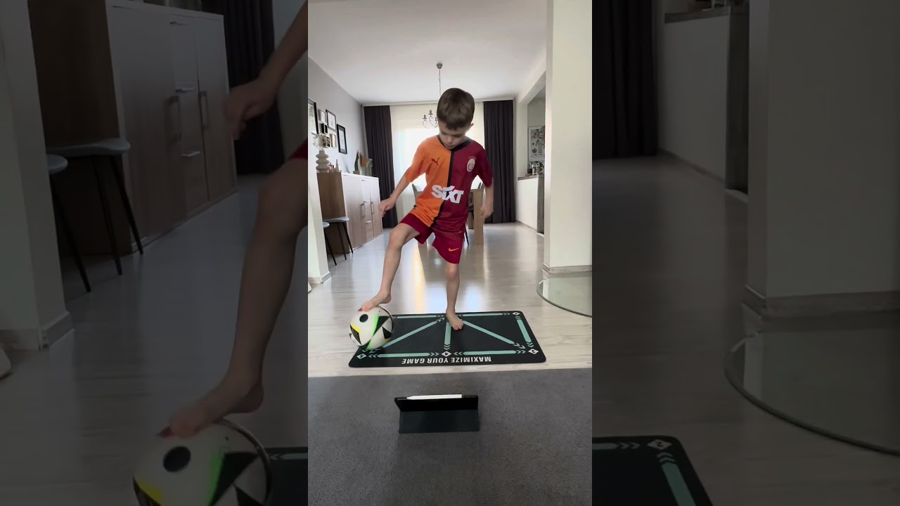 FPRO &Uuml;bungen zuhause. Training auf der Fussballmatte