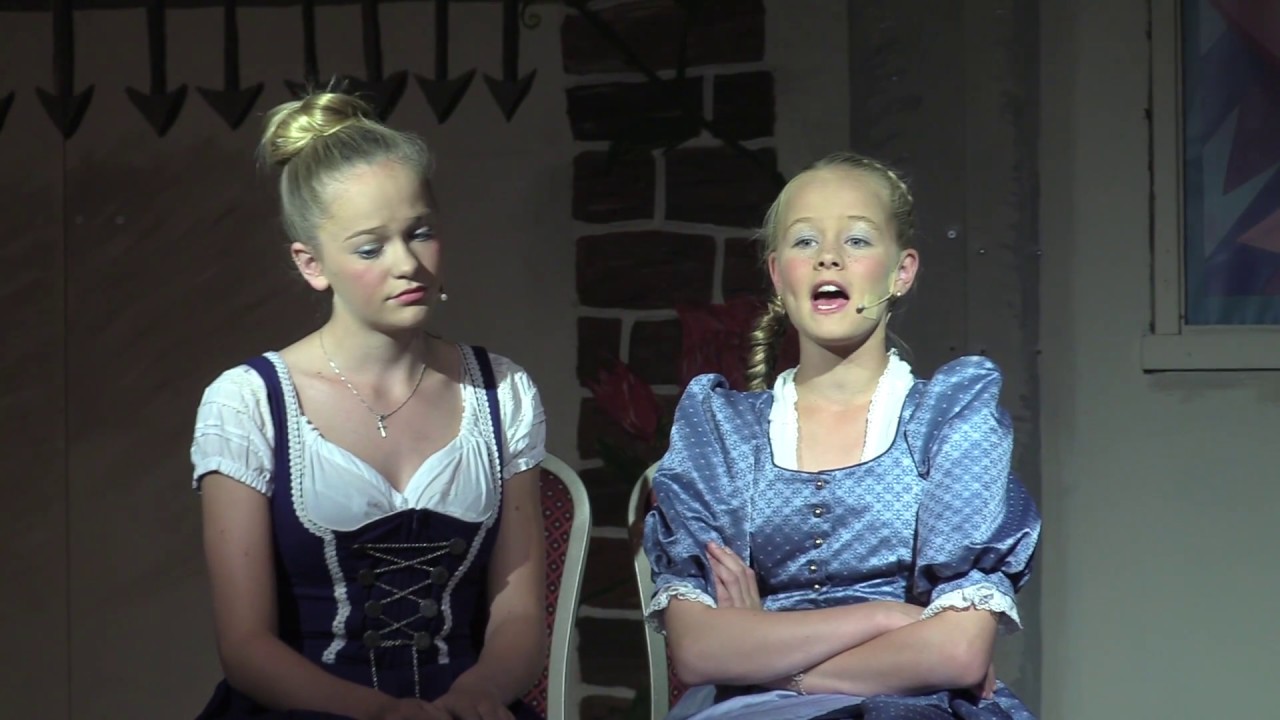 Belle en het Beest de musical door Muziekschool Urk