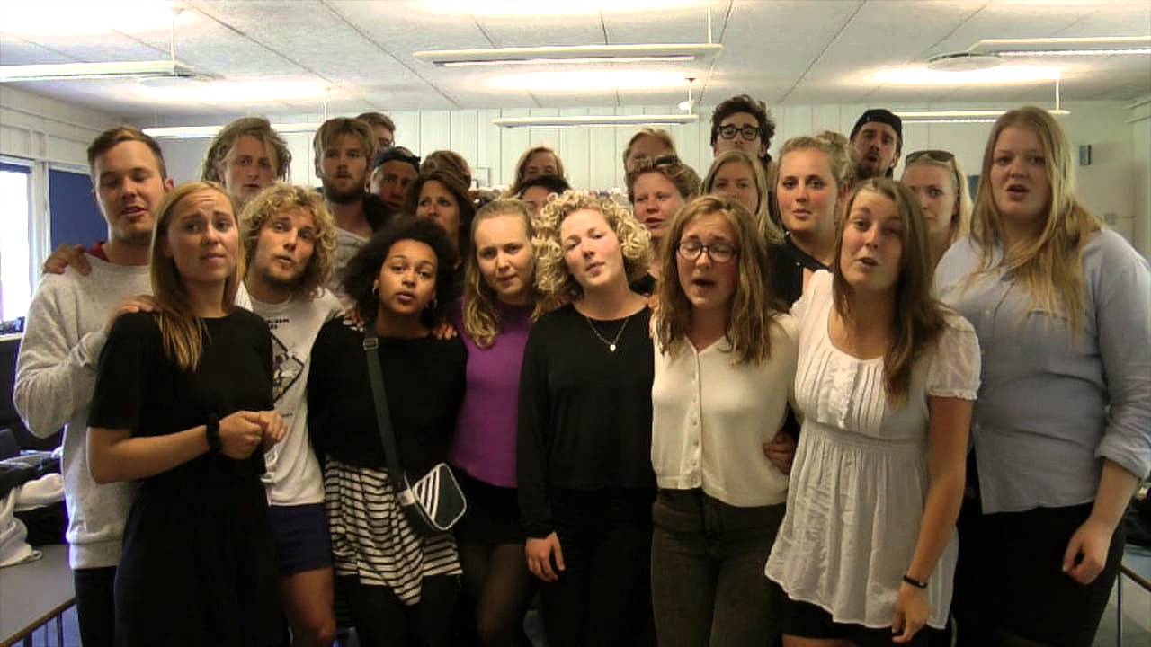 En dag - Hjælpelærerne på Egmont Højskolen