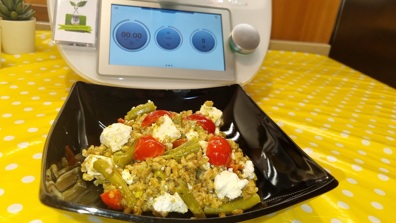 Farro al pesto con fagiolini pomodorini e feta per bimby TM6 TM5 TM31 TM21