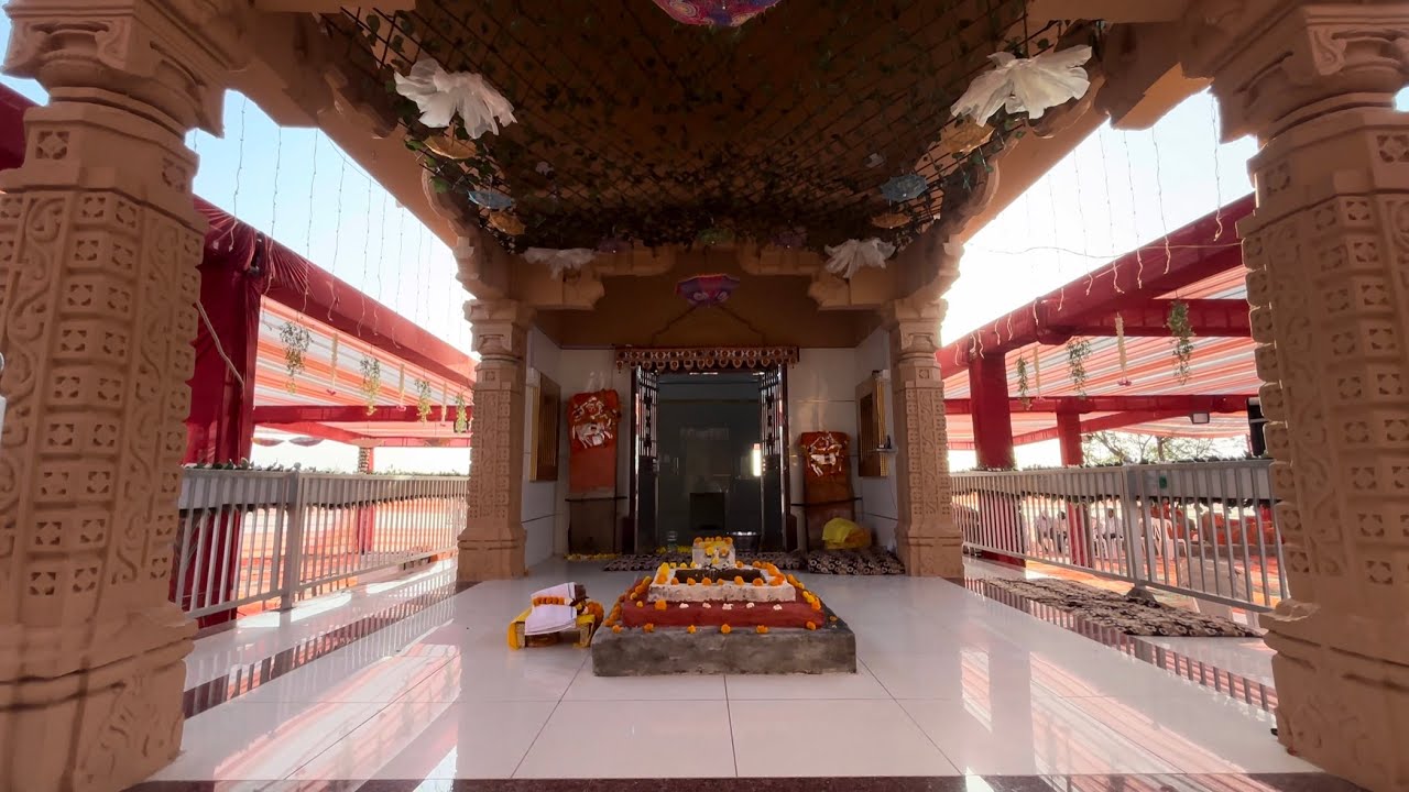 Hamare Gaon Mein Naya Mandir Bana #viral #vlog #gujarat #mandir 