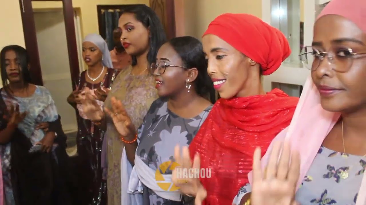 une vidéo complète de la soirée de fiançailles d'Ouma Abayazid