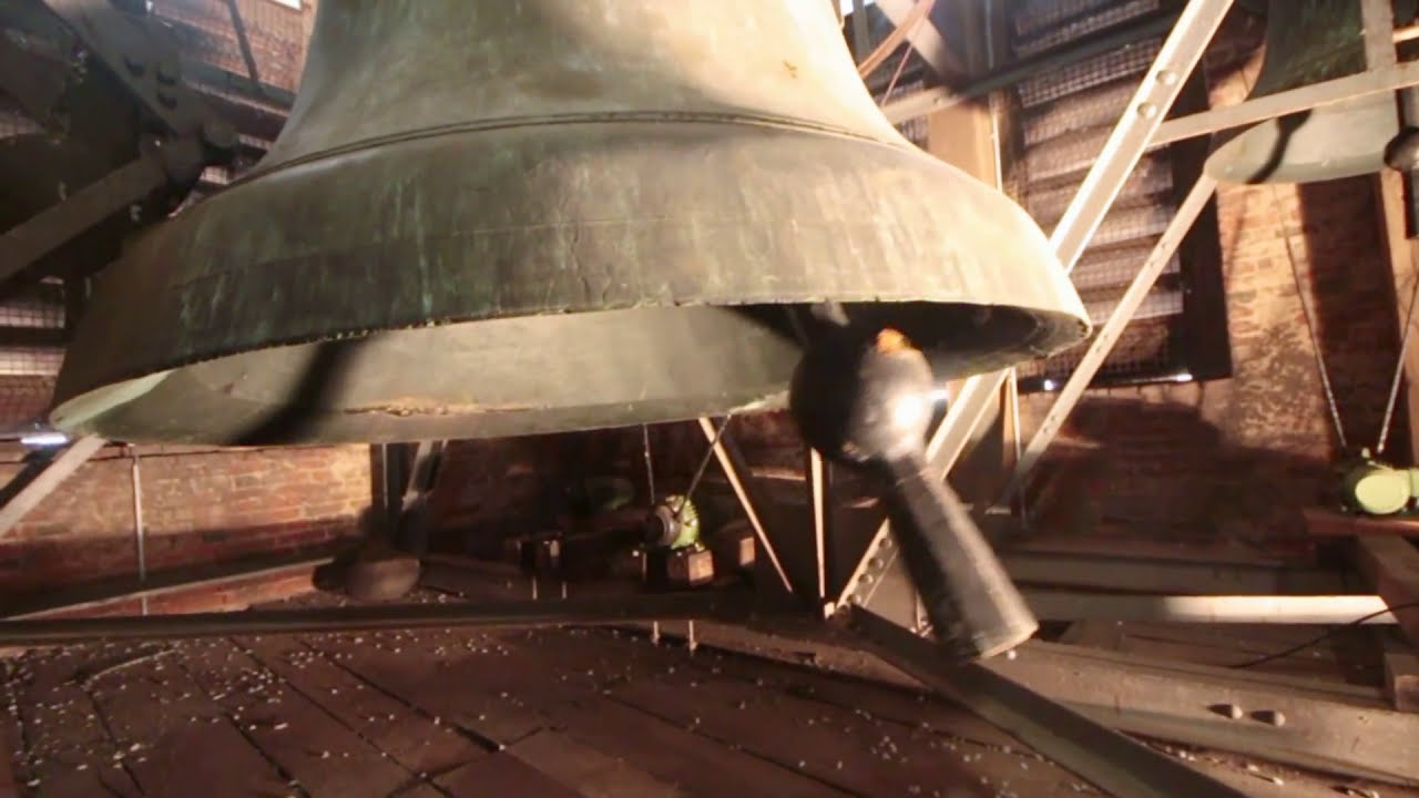 Lohne (OLDB) Pfarrkirche St.Gertrud Große Glocke B0