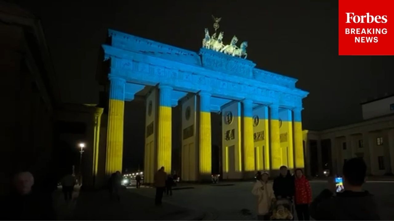Brandenburg Gate Lights Up In Ukrainian Flag Colors To Commemorate Four Years Of War With Russia