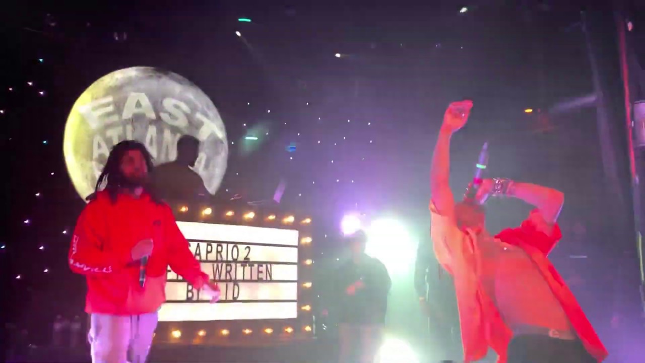 JID performs 