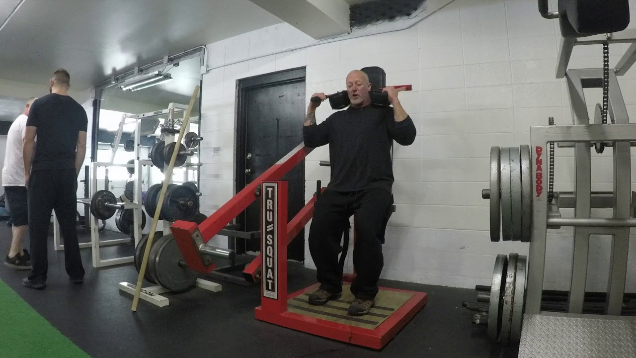 67  TruSquat pendulum squat