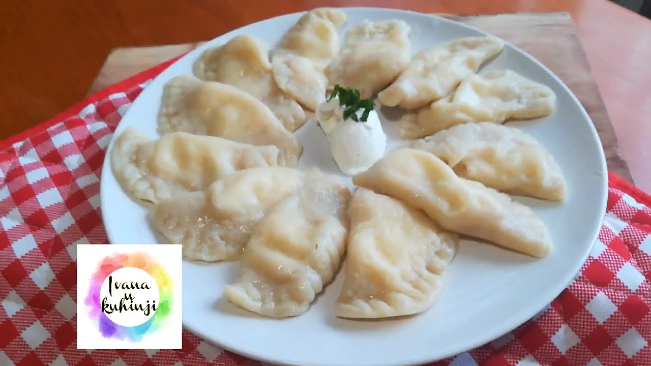 NACIONALNO UKRAJINSKO JELO - PIROGE / NATIONAL UKRAINIAN DISH - PIROGE