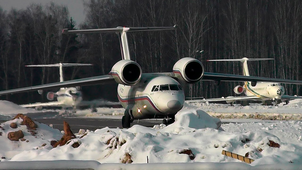 ✈Ан-72 - Торможение одним реверсом (УТП) Чкаловский Аэропорт