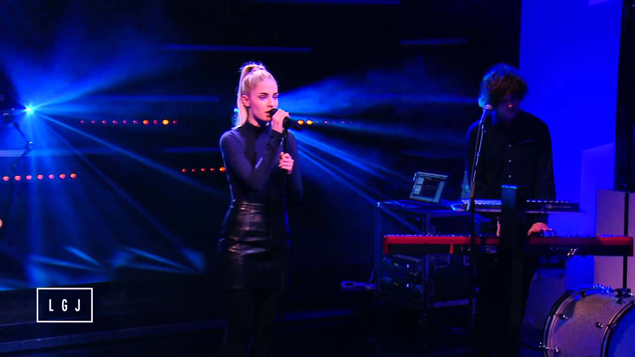 London Grammar - Strong - Live du Grand Journal