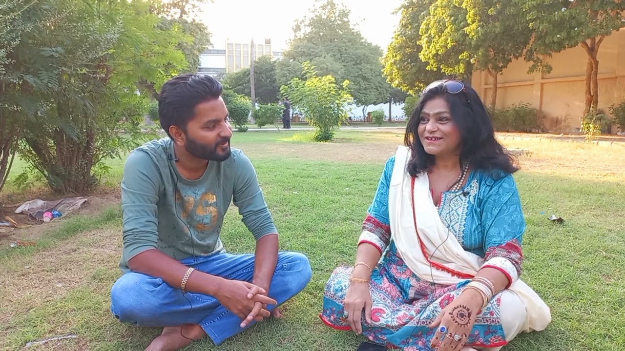 Pakistani Lady Visited India Talking About How Indian Hindus Treat Indian Muslims