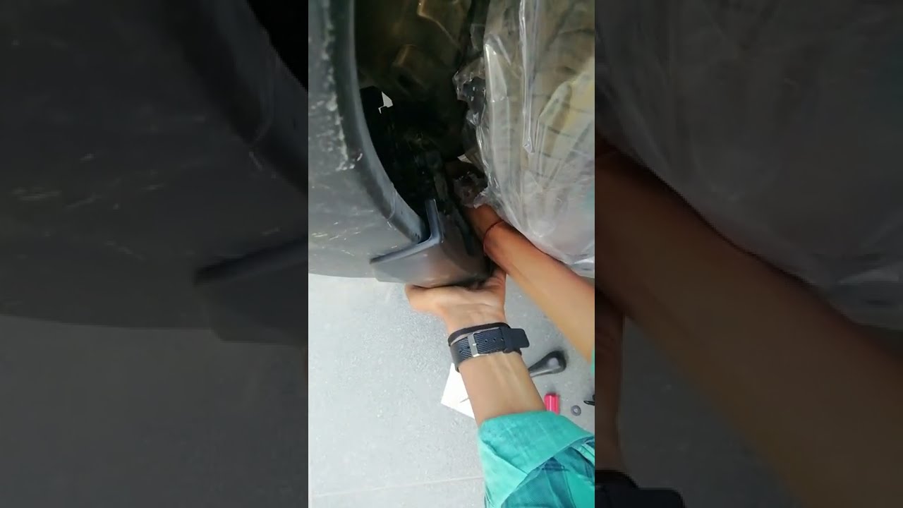 Vitara Brezza ke mud flap kese lagaye?