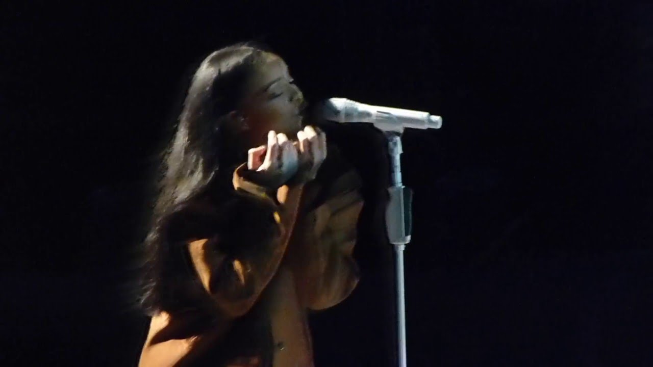 SAME OL' MISTAKES -Tame Impala cover by RIHANNA: ANTI WORLD TOUR 4.2.16
