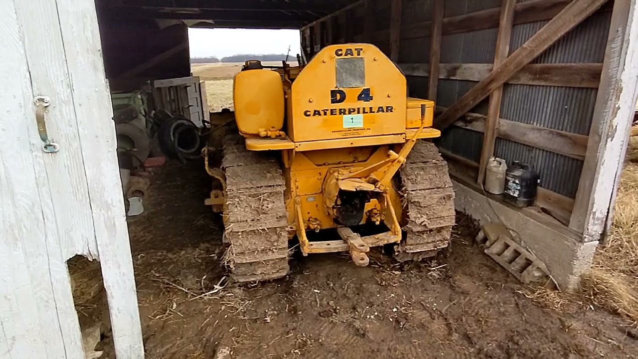 Один владелец Caterpillar D4 1946 года выпуска. Прогулка.