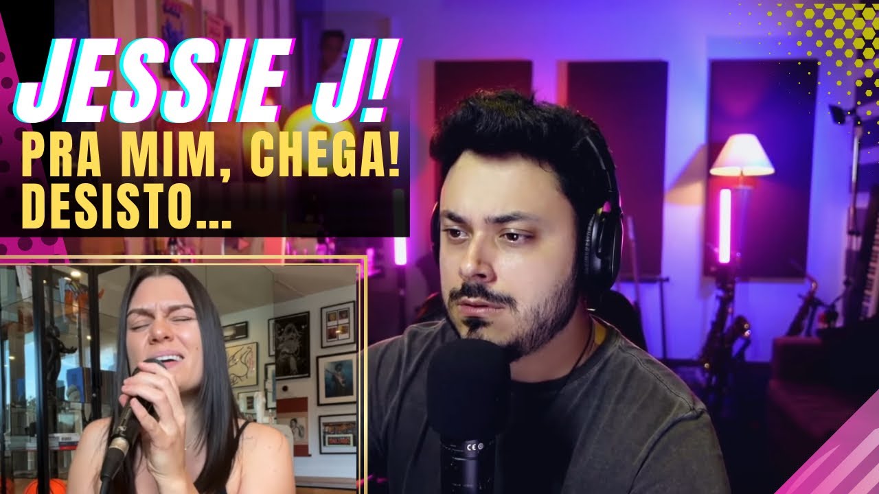 Reagindo à maior cantora da atualidade!