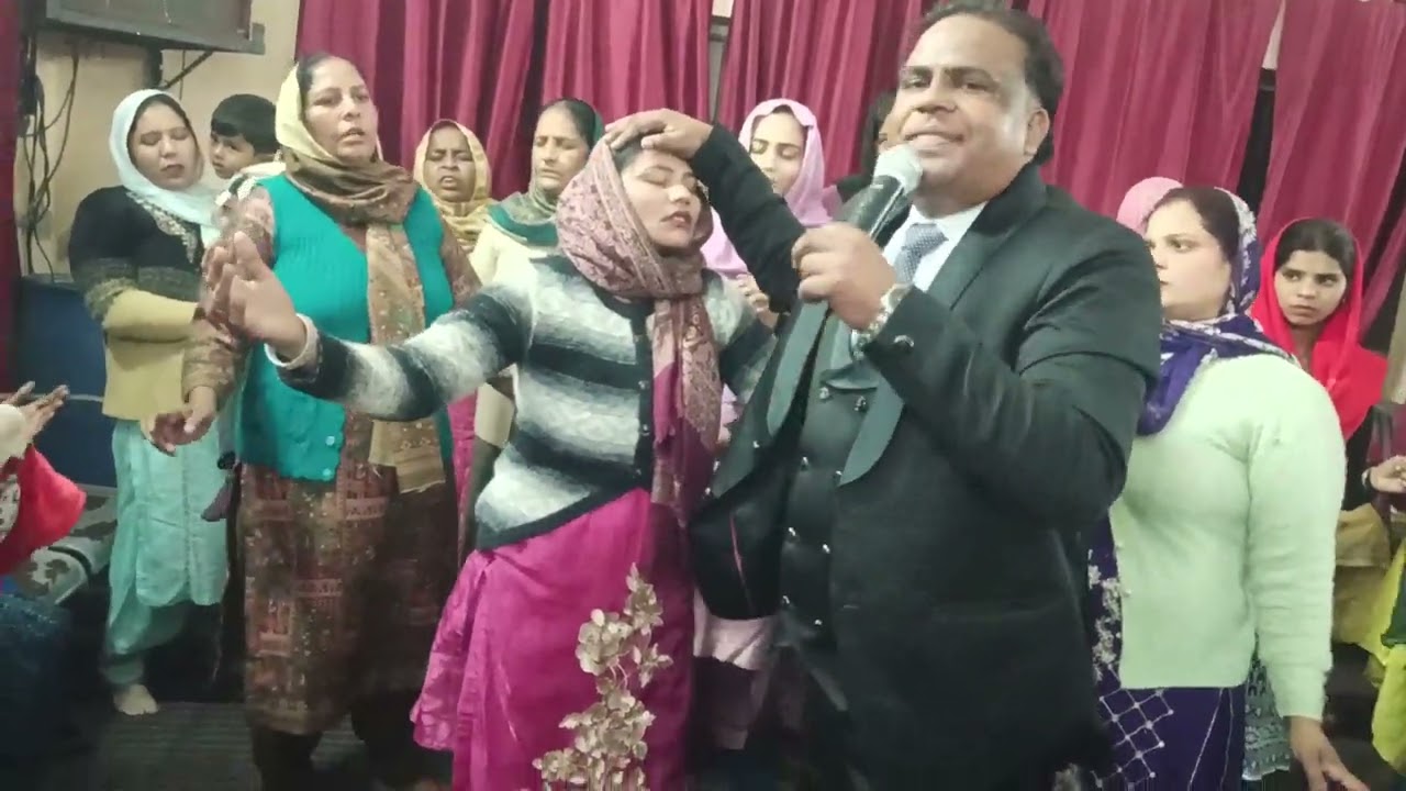बहुत बड़ी चंगाई सभा Biggest Deliverance prayer ਦੇਖੋ ਅਤੇ ਯਿਸੂ ਮਸੀਹ ਜੀ ਦੇ ਅਭਿਸ਼ੇਕ ਨੂੰ ਰਸੀਵ ਕਰੋਂ 🔥🔥🔥🔥🔥🔥