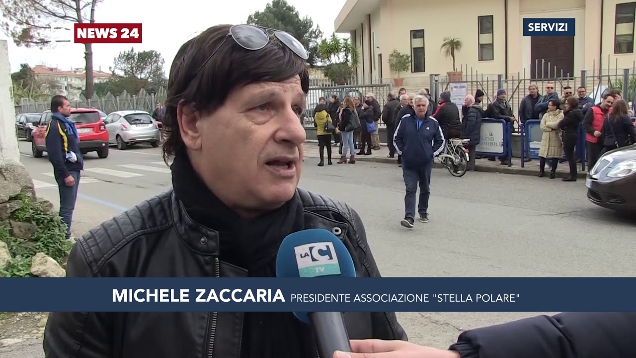 Vibo Marina, comunità in piazza contro le strisce blu
