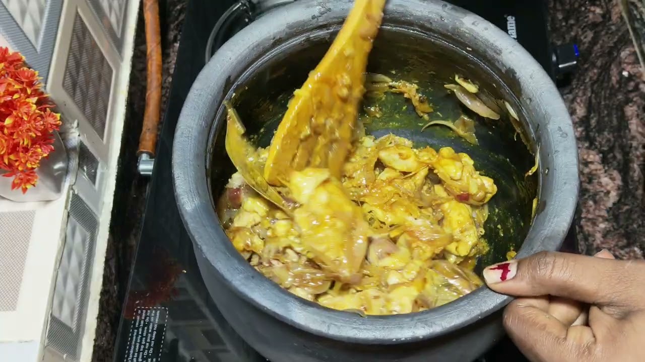 🍗🔥 देसी स्टाइल Chicken Handi – होटल जैसा स्वाद घर पर!##VideoViral #CookingAtHome #FacebookReels #
