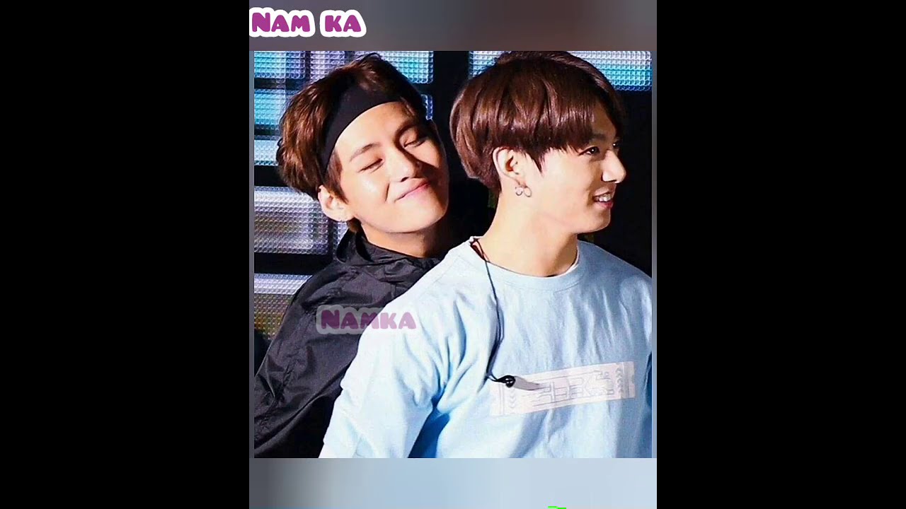 #BTS hindi crack/Bollywood crack. Try not to laugh challenge 😂. you laugh you loose 😜.